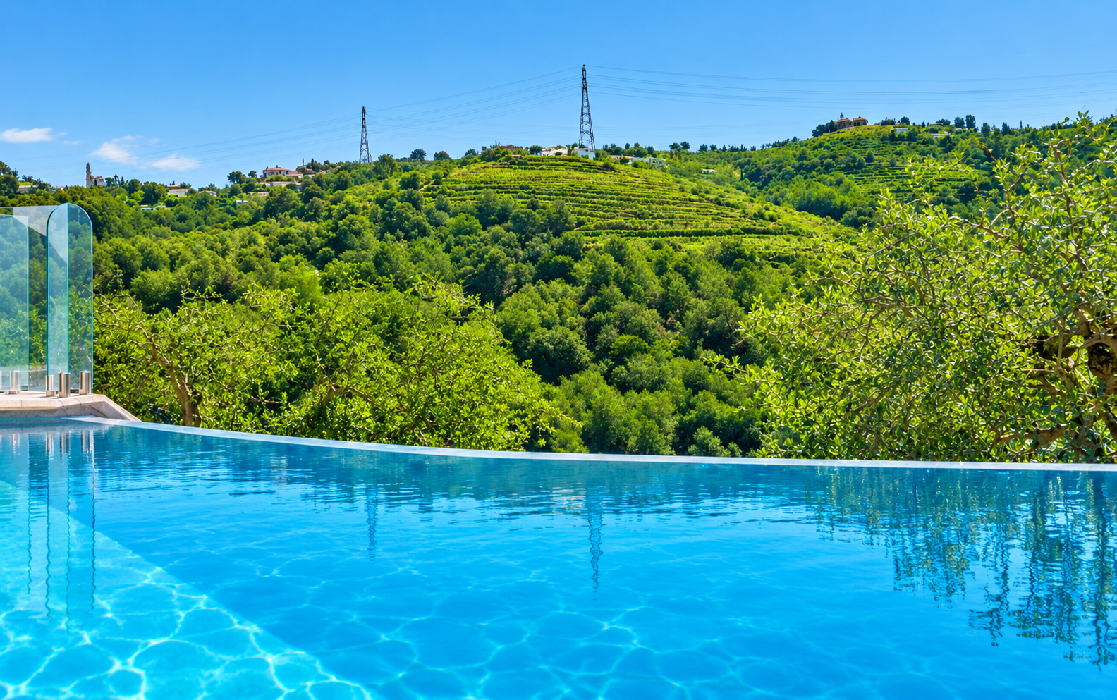 Villa avec piscine d'eau salée à Nice